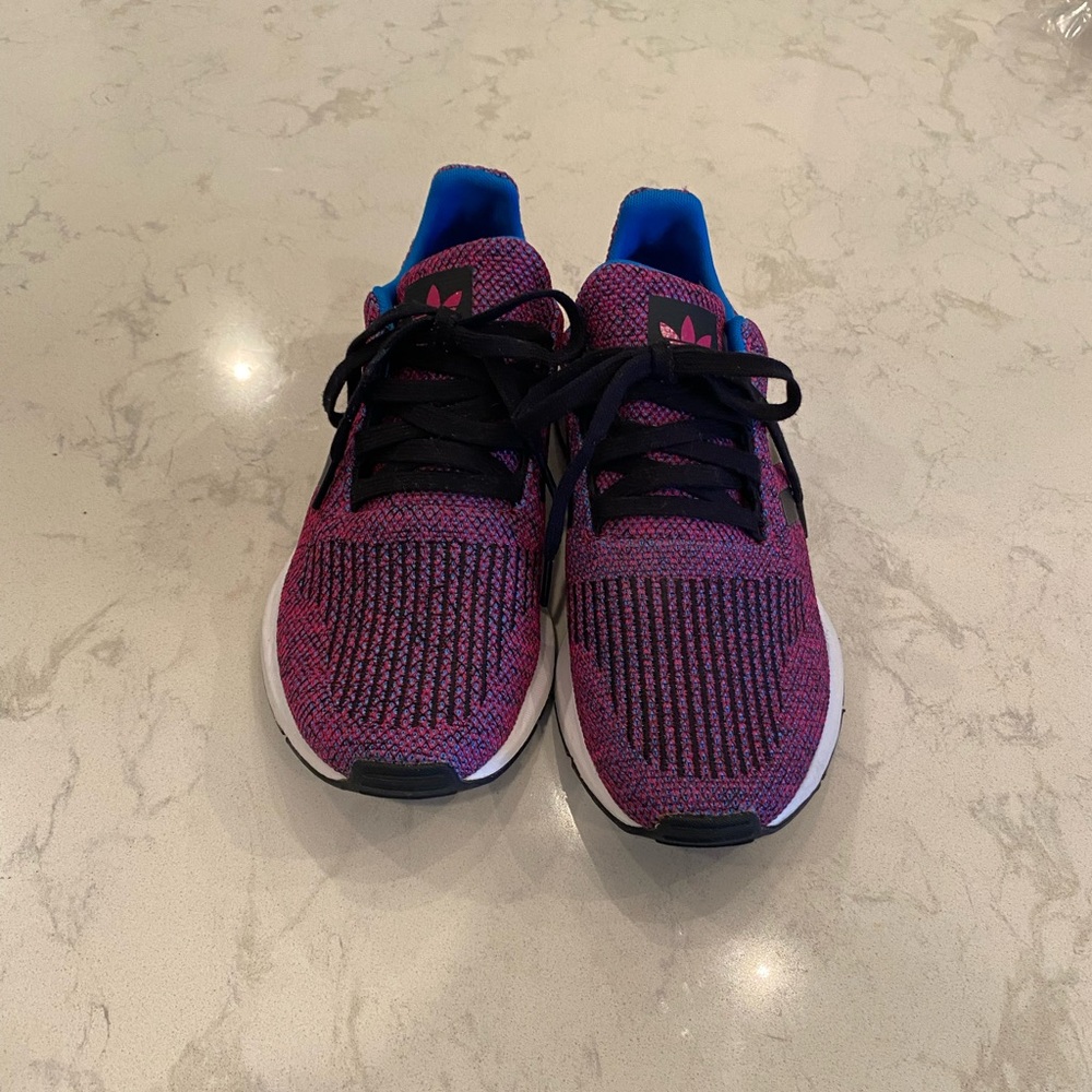 Adidas shoes size US 5.5